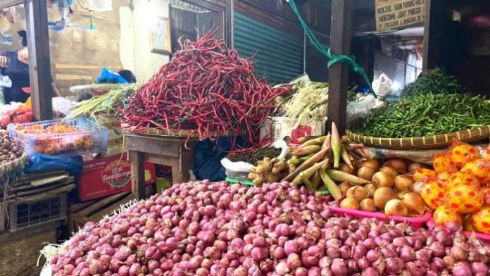 Bahan pokok yang dijuall di Pusat Pasar Medan