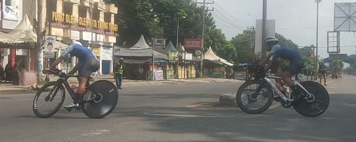 Latihan balap sepeda di Tebing Tinggi