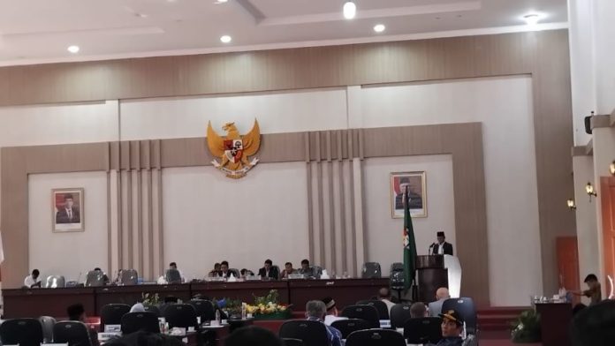 Paripurna penyampaian laporan hasil pembahasan Banggar atas rancangan KUA-PPAS Perubahan APBD Simalungun Tahun Anggaran 2024, Selasa (3/9/24)