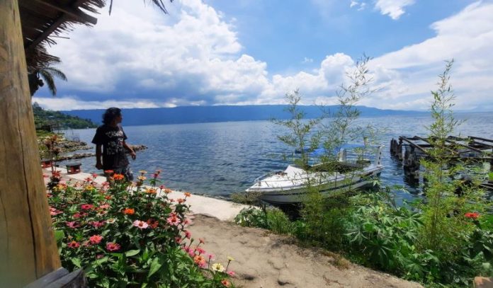 Salah satu Speedboat milik pelaku wisata Danau Toba, Parapat