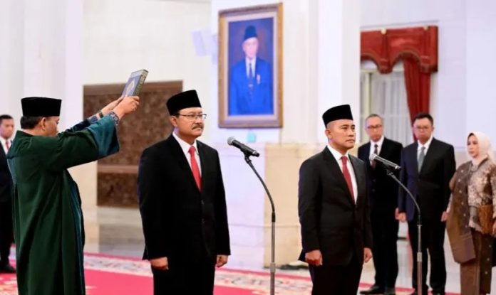 Saifullah Yusuf, yang akrab disapa Gus Ipul, resmi mundur dari jabatannya sebagai Wali Kota Pasuruan pada Rabu (11/9/24) setelah dilantik oleh Presiden Joko Widodo.