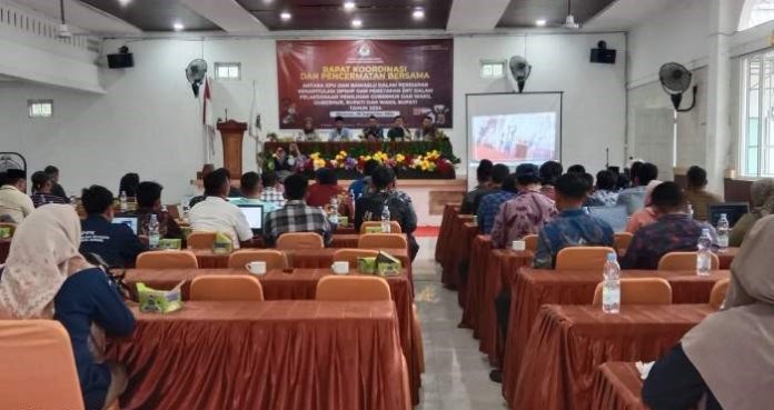 Rapat persiapan pemutakhiran Daftar Pemilih Sementara Hasil Perbaikan (DPSHP) untuk Pemilihan Gubernur dan Wakil Gubernur Sumatera Utara serta Bupati dan Wakil Bupati Padang Lawas pada 2024.