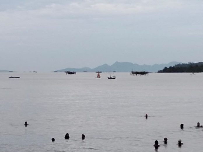 Suasana pagi di Pelabuhan Lama Sibolga.