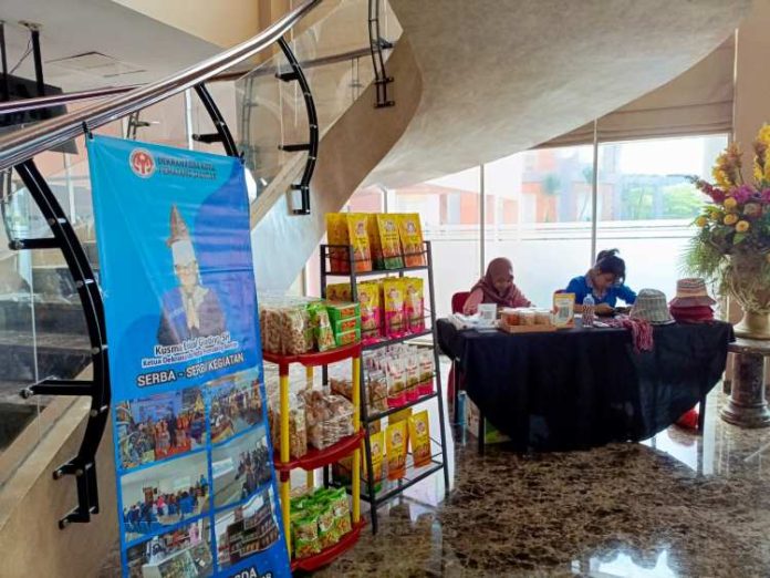 Stand UMKM di Lobi Hotel Sapadia Siantar.