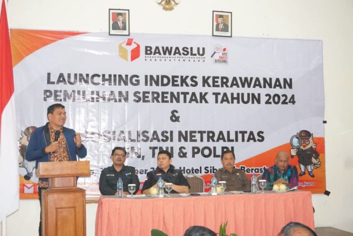 Gemar Tarigan saat menyampaikan peraturan Bawaslu terhadap ASN dalam Pilkada serentak