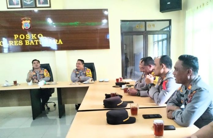 Kapolres Batu Bara AKBP Taufiq Hidayat Thayeb pimpin Anev Ops Mantap Praja 2024