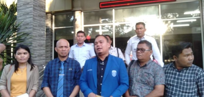 Organisasi GAMKI dan GMKI saat membuat laporan ke Polda Sumut