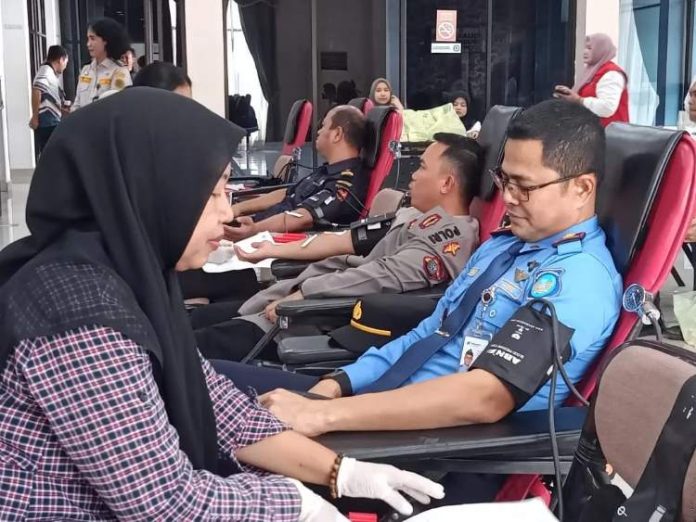 Kegiatan donor darah Satpel Kualanamu memperingati Hari Karantina ke 147.