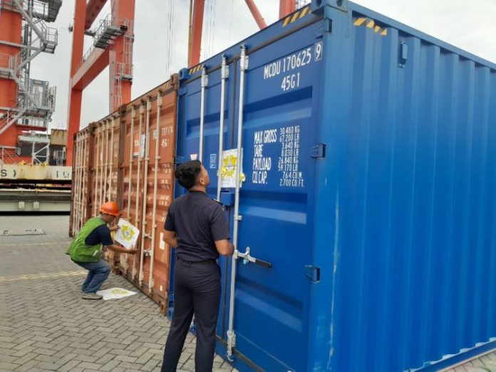 80 ton logistik penting tiba dari beberapa negara. Pada 19 Oktober 2024 di Pelabuhan Belawan, Kamis (7/11/24).