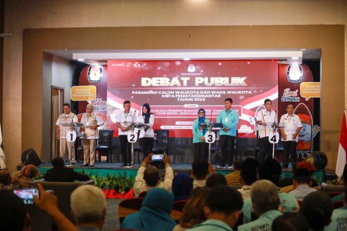 Debat publik Kandidat Pilkada Pematangsiantar Tahun 2024. (f:ist/mistar)