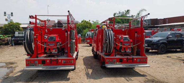 Pemko Pematangsiantar terima dua unit mobil damkar.