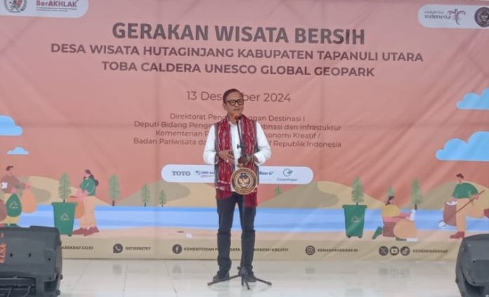 Staf Ahli Bidang Pengembangan Usaha Kemenparekraf, Masrurohdi kegiatan Gerakan wisata Bersih