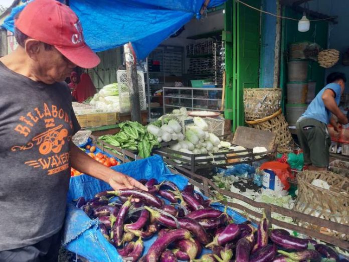 Pedagang Sayuran Pasar Dwikora Pematangsiantar.