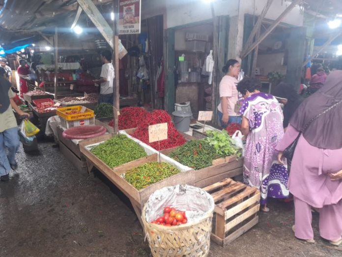 Pedagang cabai di Pasar Dwikora