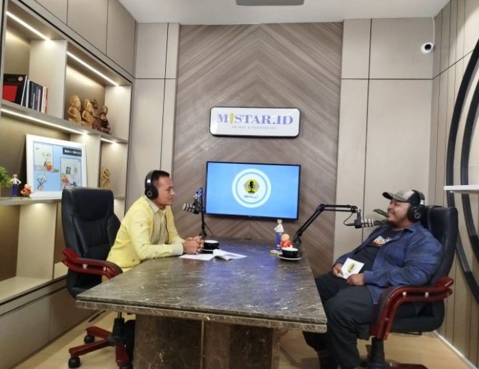 Musa Rajekshah atau Ijeck saat melakukan podcast bersama Mistar TV. (f:dok/mistar)